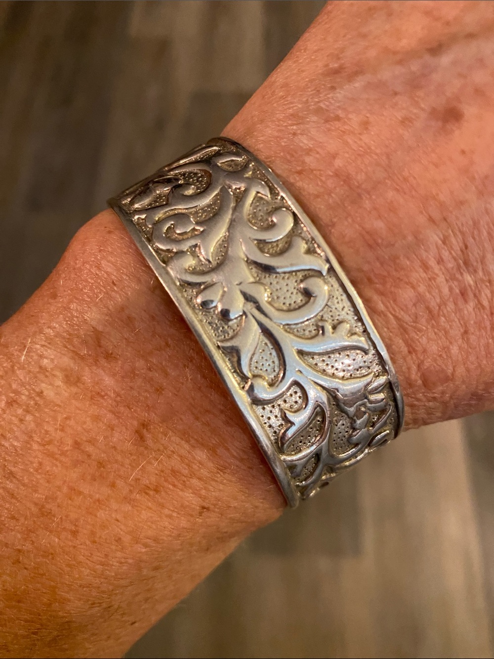 Silpada 925 Sterling Silver Wide Floral Scroll Cuff Bracelet 31.7g